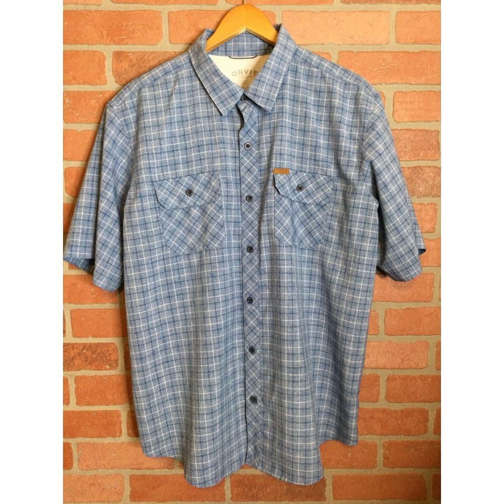 Orvis Men's Button Up Shirt Short Sleeve Fishing Camping Flap Pockets Plaid Blue